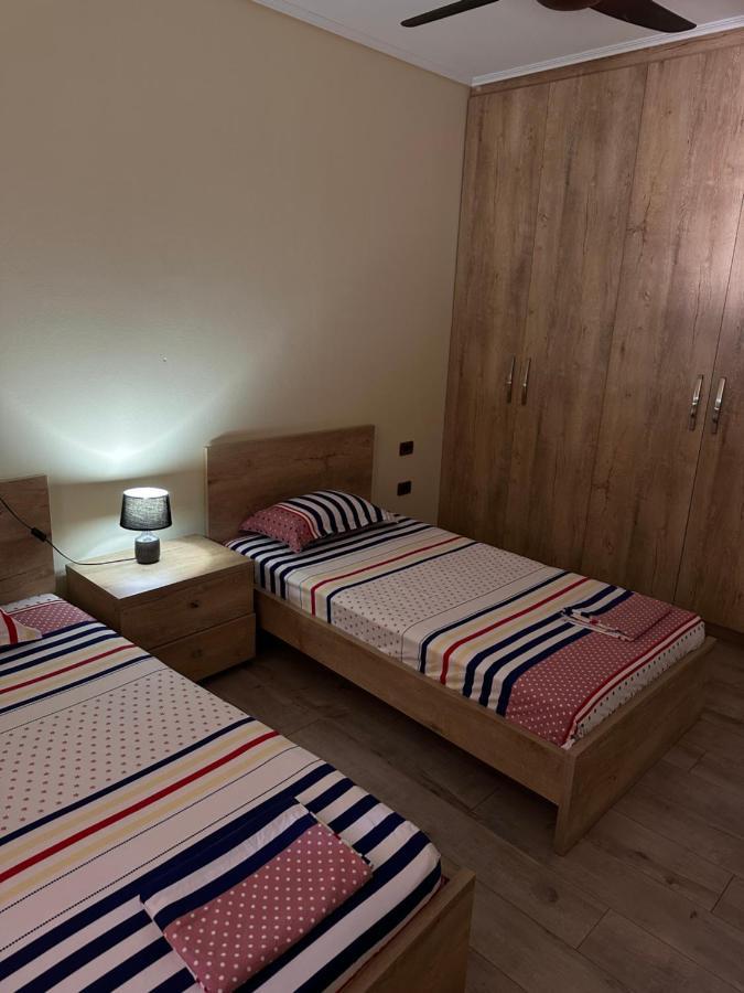 Family Apartments Sarandë Exteriör bild
