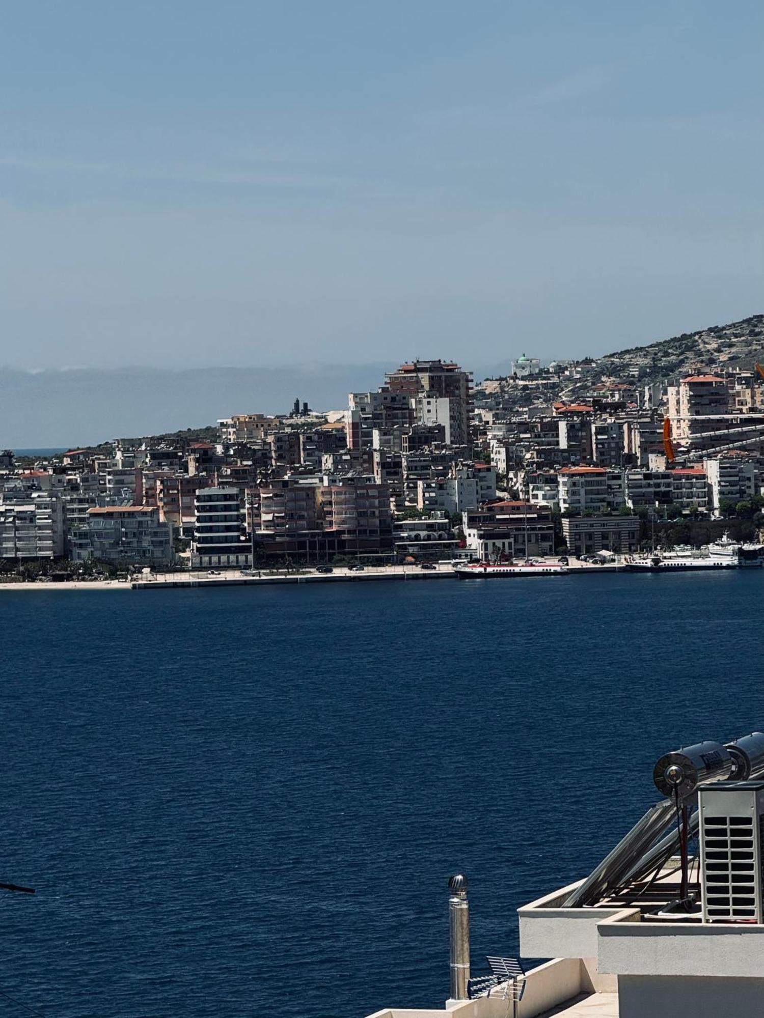 Family Apartments Sarandë Exteriör bild